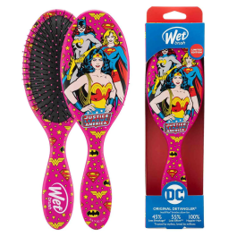 The Wet Brush Justice League Wonderwoman, Batgirl And Supergirl Precio: 8.49999953. SKU: B1FEN457AT