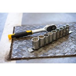 Stanley Trinquete de 72 Dientes con Cuadradillo de 1/4'' y 10 Vasos, Juego de 11 Piezas
