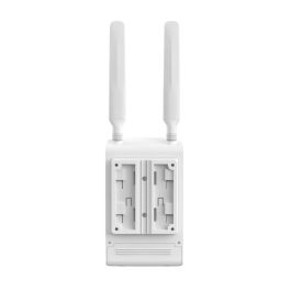 TP-Link Omada ER703WP-4G-Outdoor Pasarela y Controlador 4G LTE WiFi Dual Band PoE Gigabit Exterior Montaje en Pared Blanco