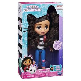 Spin Master 606043 Muñeca Gabby, La Casa de Muñecas de Gabby, 20 cm, ideal para recrear escenas de la serie de TV, edad +3 años