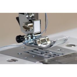 Brother FS70WTx Máquina de coser electrónica con 70 puntadas, enhebrador de agujas, pantalla LCD, brazo libre y amplio espacio de trabajo. Brother FS70WTx Máquina de coser electrónica con 70 puntadas, enhebrador de agujas, pantalla LCD, brazo libre y amplio espacio de trabajo.