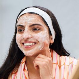 Topicrem MELA Mascarilla Facial Antimanchas Luminosidad Instantánea Pieles Sensibles 50 ml - Doble Exfoliación, Tono Uniforme Topicrem MELA Mascarilla Facial Antimanchas Luminosidad Instantánea Pieles Sensibles 50 ml - Doble Exfoliación, Tono Uniforme
