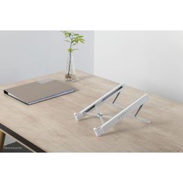 Neomounts NSLS010 - Soporte Plegable Universal para Portátiles 11-17" hasta 5 kg con 6 Posiciones de Altura, Compacto - Plata