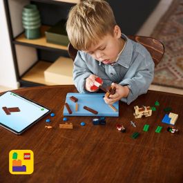 Lego Juego de Construcción Minecraft El Viaje en el Barco Pirata, Set de Construcción para Edad 8+ años