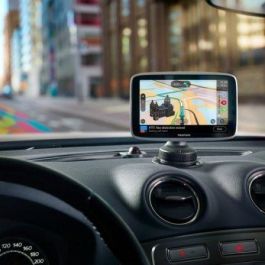 GPS TOMTOM GO PREMIUM 6 - PANTALLA 6"/15CM - MAPAS DEL MUNDO - TOMTOM TRAFIC PARA TODA LA VIDA - SOPORTE MAGNÉTICO - BT - WiFi - AUTONOMÍA BATERÍA 1H GPS TOMTOM GO PREMIUM 6 - PANTALLA 6"/15CM - MAPAS DEL MUNDO - TOMTOM TRAFIC PARA TODA LA VIDA - SOPORTE MAGNÉTICO - BT - WiFi - AUTONOMÍA BATERÍA 1H
