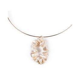 Shabama Collar MISSISSIPPI LUXE Perlas Naturales Aro Rígido con Colgante Ovalado, Acabado Oro Brillo para Mujer. 6 cm. Precio: 63.50000019. SKU: B1JYPSH4FJ