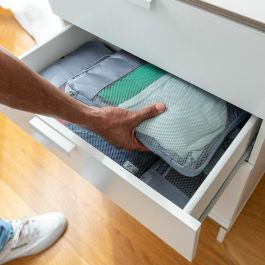 Bolsas Organizadoras de Compresión para Maletas Compakube InnovaGoods 4 Piezas