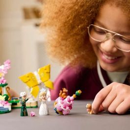 Lego 75688 Wicked La boda de Glinda - Juguete de construcción para niños de 8 años con figuras de mariposas - Regalo