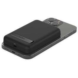 Belkin Cargador Inalámbrico Power Bank 5000 mAh con USB-C, Carga Inalámbrica 7.5W, Compatible con iPhone, Negro