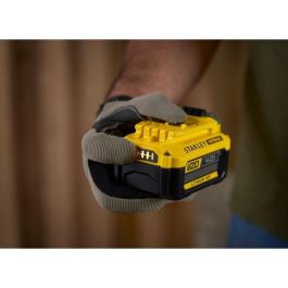 Kit de Inicio - STANLEY FATMAX V20 - SFMCB14M1-QW - Cargador 2A + 1 Batería 18V 4Ah Kit de Inicio - STANLEY FATMAX V20 - SFMCB14M1-QW - Cargador 2A + 1 Batería 18V 4Ah
