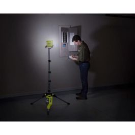 Ryobi R18TL-0 Reflector LED de Trípode Plegable y Ajustable 18V ONE+ con 3 Intensidades hasta 2700 Lúmenes y 1.7m Altura Ryobi R18TL-0 Reflector LED de Trípode Plegable y Ajustable 18V ONE+ con 3 Intensidades hasta 2700 Lúmenes y 1.7m Altura