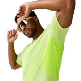 Camiseta de Manga Corta Hombre Brooks High Point Sleeve 2.0 Amarillo 40 2/3