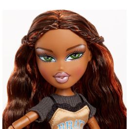 MGA Muñeca Sasha Stylin + Camiseta Bratz