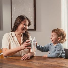 Mam MAM9001616857997 Biberón Easy Active +6 meses 330 ml Tetina X-flow Hielo