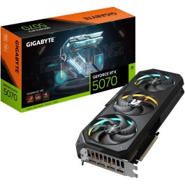 Gigabyte GV-N5070GAMING OC-12GD Tarjeta Gráfica GeForce RTX 5070 Gaming OC 12GB GDDR7 192-bit 3 Fan PCI-E 5.0 Precio: 689.89000025. SKU: B18E2H9TM4