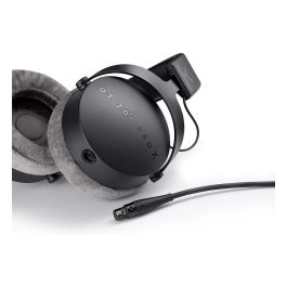 Beyerdynamic DT 700 PRO X - Auriculares de estudio cerrados circumaurales, color negro gris, alámbricos, 48 Ω, cable desmontable de 3 m