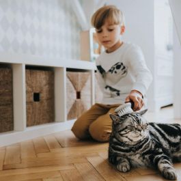 Hunter Cepillo De Cuidados Extra Soft Talla S Para Perros y Gatos