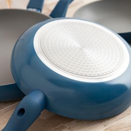 Quid Sartén Baltic Aluminio Estampado 26 cm, 5 Unidades - Doble Antiadherente, Sin PFOA, Apta Inducción/Todas Cocinas, Lavavajillas, Blanco Quid Sartén Baltic Aluminio Estampado 26 cm, 5 Unidades - Doble Antiadherente, Sin PFOA, Apta Inducción/Todas Cocinas, Lavavajillas, Blanco