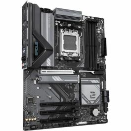 Gigabyte B850 EAGLE WIFI6E Placa Base AMD AM5 para Ryzen 7000/8000/9000, DDR5 hasta 8200MHz, PCIe 5.0, Wi-Fi 6E, ATX