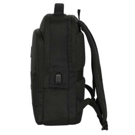 Mochila Safta Portatil 15,6-'+ Tablet+ Usb Real Madrid Premium 440x290x150 mm Mochila Safta Portatil 15,6-'+ Tablet+ Usb Real Madrid Premium 440x290x150 mm