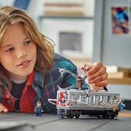 Lego Marvel 76321 Escena de tren de Spider-Man y Doctor Octopus Juguete para niños de 9 años