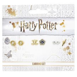THE CARAT SHOP Set 3 pendientes Harry Potter surtido, Time Turners, Chocolate Frogs, Glasses with Lightning Bolt Precio: 13.78999974. SKU: B1EJXHYNXE