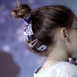 Accesorios pelo clips 4 piezas frozen 6.5 x 12.5 x 1.0 cm Accesorios pelo clips 4 piezas frozen 6.5 x 12.5 x 1.0 cm