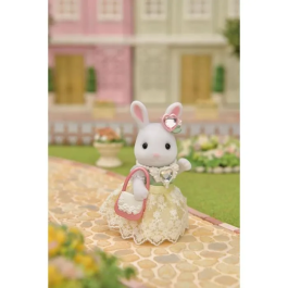 Sylvanian Families La maleta de moda Snow Bunny y Big Sister con accesorios de joyería