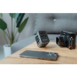 Verbatim Uta-03 Adaptador Universal De Viaje Con 1 Puerto Usb-C - 2 Puerto Usb-A - 2 Puerto Usb-C