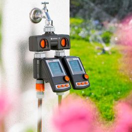 Gardena Distribuidor de 2 vías con adaptador para grifos, polipropileno, anti UV, anti algas, protección contra hielo