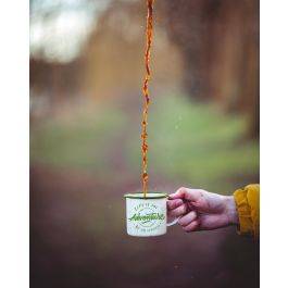 Mug Esmaltada Blanca con Frases 500 ml - Privilege (24 Unidades) Mug Esmaltada Blanca con Frases 500 ml - Privilege (24 Unidades)