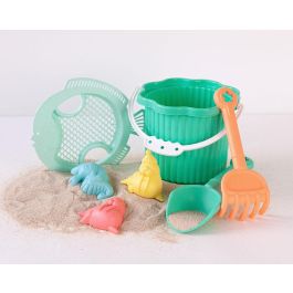 KioKids Set de Cubo de Playa Verde para Bebés con 7 Piezas, Incluye Cubo, Pala, Rastrillo, Tamiz y Moldes de Arena, A Partir de 18 Meses, Material Polipropileno y Trigo Precio: 9.5000004. SKU: B12JBN7YBG