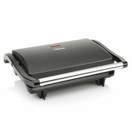 Tristar GR-2650 Parrilla Eléctrica Contacto 700W con Tapa Flotante y Antiadherente para Paninis, Carnes y Verduras 22.5x14 cm