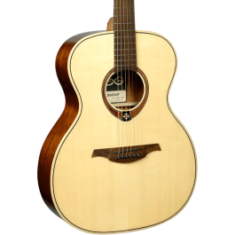 LAG Tramontane 88 Guitarra Acústica Auditorium Tapa Abeto Engelmann Macizo Barniz Brillante Natural Precio: 326.909088. SKU: B19BTMPBDG