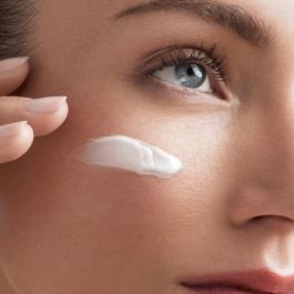 Biotherm AQUASOURCE HYDRA BARRIER Limpiador Facial en Crema 150 ml