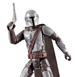 Hasbro G2688 Star Wars Titan Series Figura Mandaloriano 30 cm Articulada con Bláster y Capa Removible, Juguete de Acción para Niños
