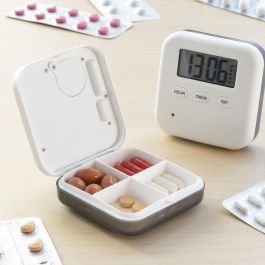 Innovagoods Pastillero inteligente electrónico con reloj, alarma y cronómetro, 4 compartimentos hermético, tamaño bolsillo