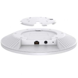Omada BE9300 Ceiling Mount Tri-Band Wi-Fi 7 Access Point Omada BE9300 Ceiling Mount Tri-Band Wi-Fi 7 Access Point
