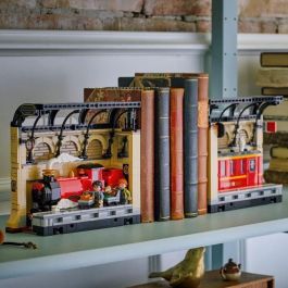 LEGO 76450 Harry Potter Book Nook Modelo Expreso de Hogwarts – Juego de Construcción para Niños a partir de 10 Años