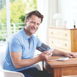 Medisana BU 570 Tensiómetro Conectado Bluetooth - Detección Arritmias, Pantalla Grande Dígito XXL, Diseño Delgado, 240 Memorias