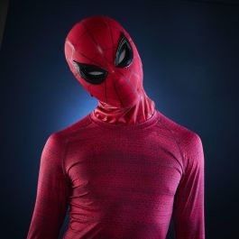 Hasbro Réplica Máscara Spider-Man Homecoming Marvel Legends 1:1 Ojos Electrónicos para Coleccionistas y Cosplay