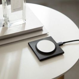 Native Union Drop Magnetic Wireless Charger Black Native Union Drop Magnetic Wireless Charger Black