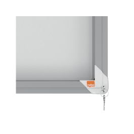 Vitrina De Anuncios Nobo Premium Plus Con Puerta Corredera Fondo Magnetico 18 X Din A4 Hojas 997x1412x54 mm