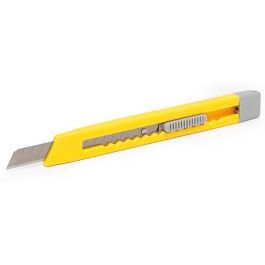 Tajima Cutter con Mango de Plástico Precio: 2.50000036. SKU: B14R2KXFYE