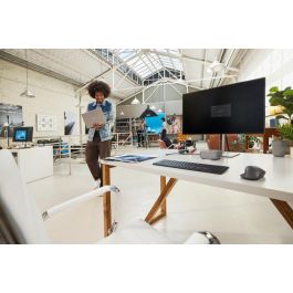 HP 727pm Series 7 Pro Monitor de Videoconferencia Inteligente 27 Pulgadas 4K con IA y Thunderbolt 4