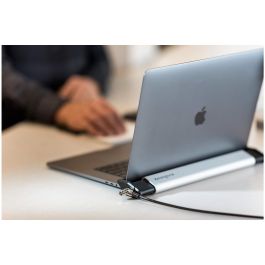 Kensington Dispositivo de anclaje de portátiles 2.0 sin candado para agrupaciones con llave maestra. Estación de bloqueo de aluminio plata para portátiles de 11-15.6"