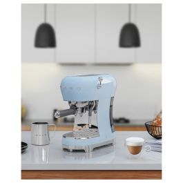 Smeg ECF02PBEU Máquina Espresso, 1.1L, 1350W, Pastel Blue