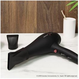 Cecotec IoniCare 5350 PowerShine Fire Secador de Pelo Iónico 2600W con Difusor y Boquilla para Antiencrespamiento, Negro y Rosa Cecotec IoniCare 5350 PowerShine Fire Secador de Pelo Iónico 2600W con Difusor y Boquilla para Antiencrespamiento, Negro y Rosa
