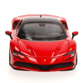 BURAGO Coche Ferrari SF90 Stradale escala 1:24 con puertas de apertura manual y tamaño 24x12x10cm