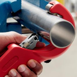 Knipex 90 31 03 BK Rohrabschneider TubiXL XL – Cortatubos para Latón, Cobre, Acero, Acero inoxidable – 260 mm